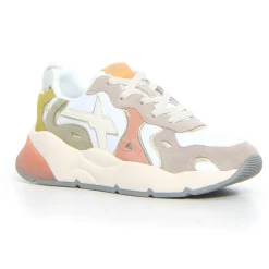 Sarah sneaker W6YZ