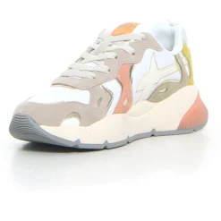 Sarah sneaker W6YZ