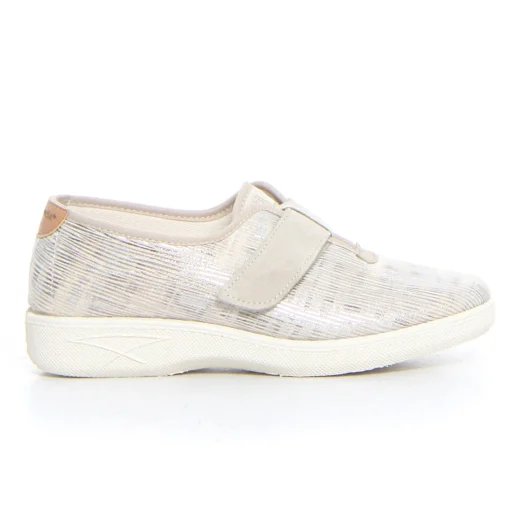 Scarpa con strappo EMANUELA