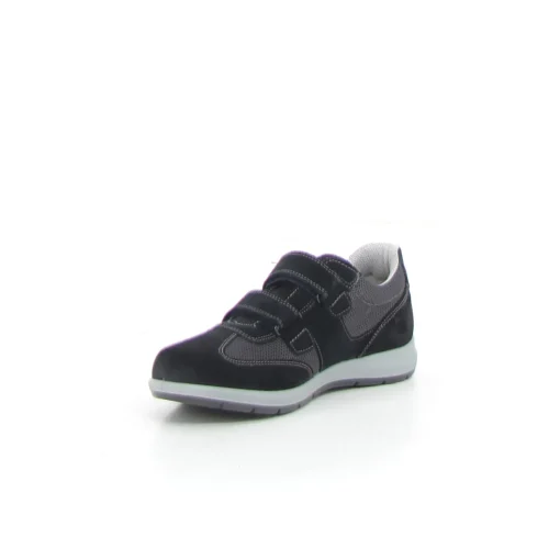 Scarpa sportiva con strappi IMAC