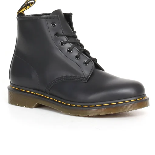 101 ys 6 buchi anfibio DR.MARTENS